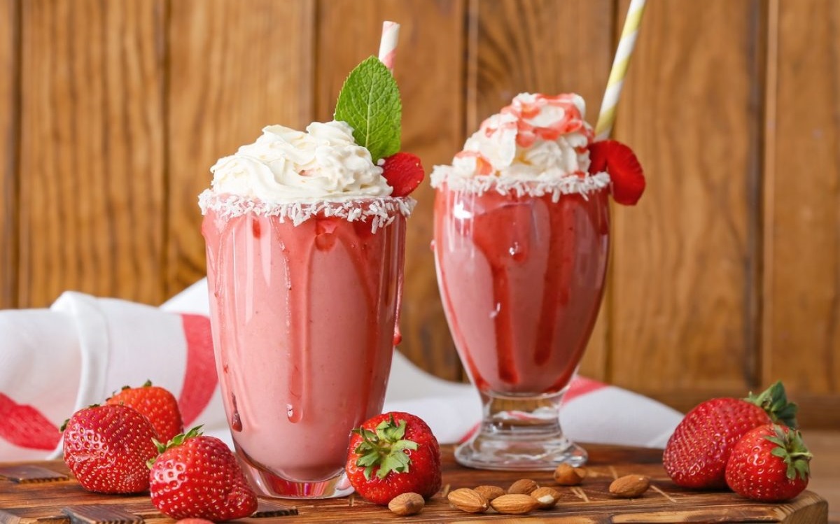 How To Make Strawberry Milkshake