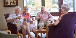 advantages of retirement homes