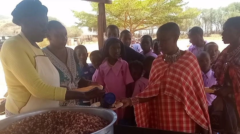 Parents que for free food at Ilbissil Boarding primary school following drought
