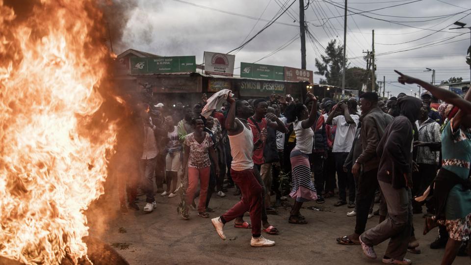 Raila Odinga heads to Kibera after church and mosque burning