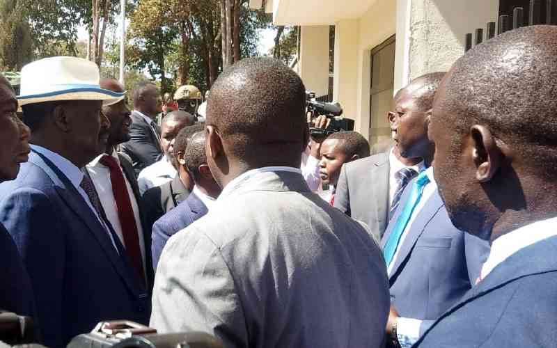 Raila Odinga Storms The DCI Headquarters To Rescue Matiangi