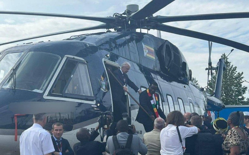 Vladmir Putin Gifts Zimbabwe A Presidential Helicopter