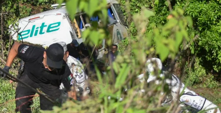 15 People Die In A Bus Crash In Northeastern Mexico