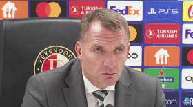Nine-Man Celtic Lose To Feyenoord