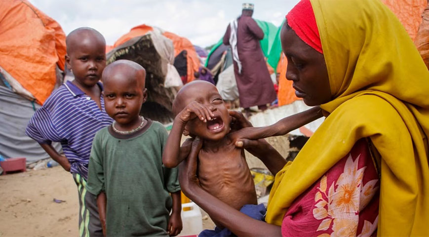 food aid suspended in Somalia