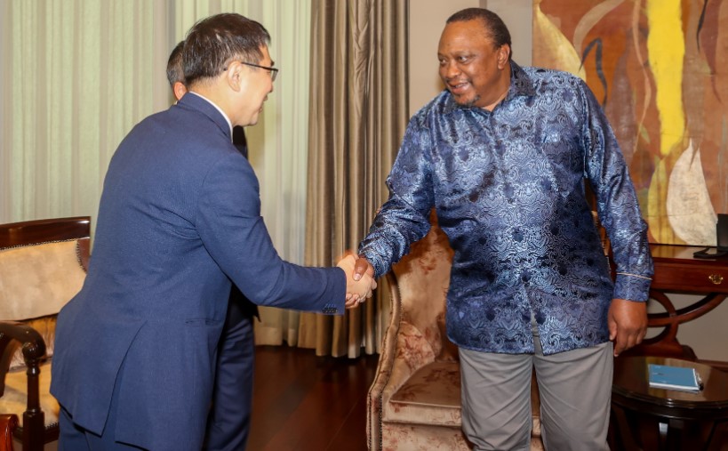 Retired President Uhuru Kenyatta Meets With Chinese Ambassador
