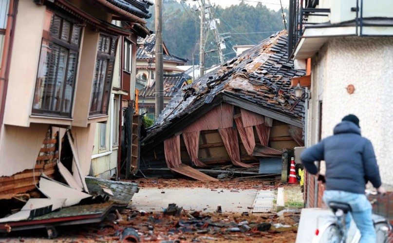 A 7.5 Magnitude Earthquake Kills 48 People In Japan