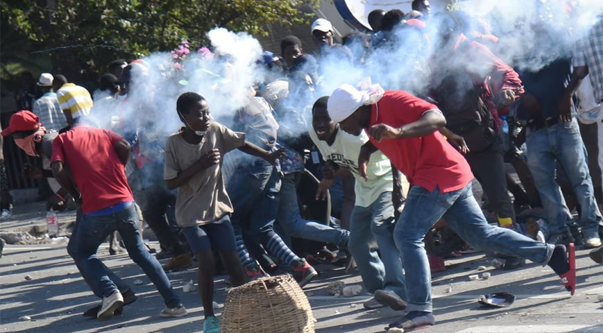 Haitian police teargas anti-government protesters