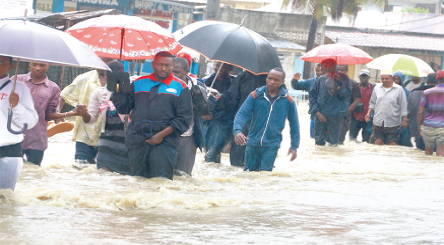 Families stranded as floods wreak havoc in Syokimau