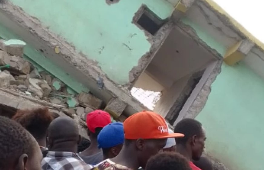 Four People  Rescued After Building Collapses In South B