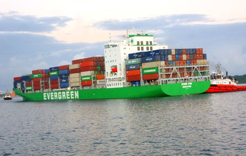 MV Ever Vim  With 5500 TEUS Cargo Docks At Port Of Mombasa