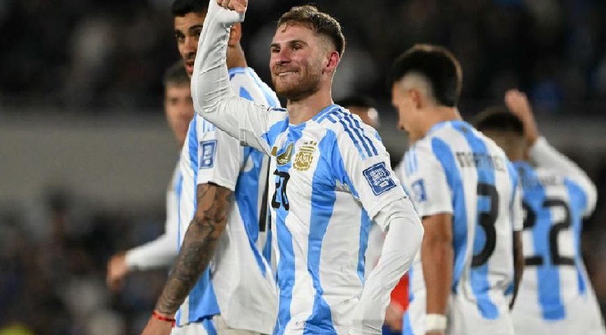 Argentina cruised to a 3-0 victory over Chile