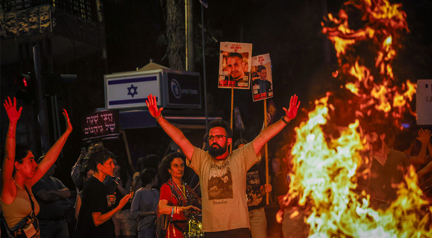 Massive protests In Israel After The Murder Of Six Hostages In Gaza