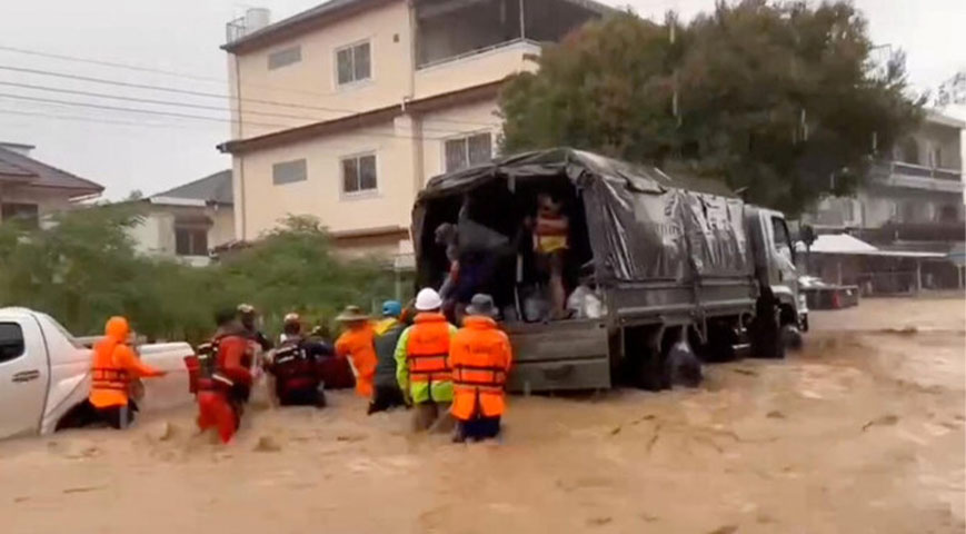 Four dead in Thailand as typhoon flooding hits north