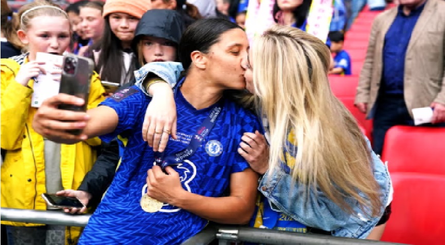 Chelsea striker Sam Kerr and West Ham midfielder Kristie Mewis